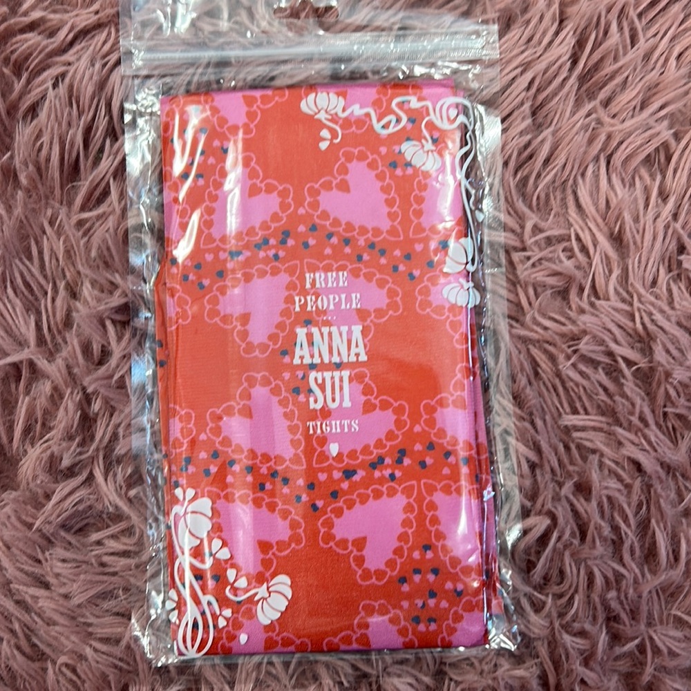 Free people heart brand new tights